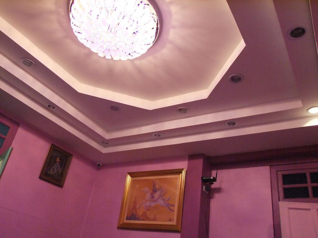 Panida Suite Hotel Бангкок Экстерьер фото