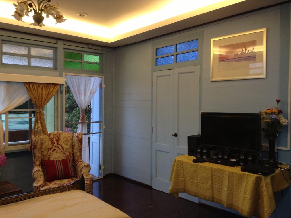 Panida Suite Hotel Бангкок Экстерьер фото