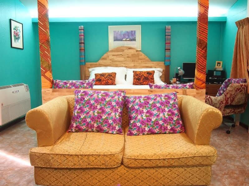 Panida Suite Hotel Бангкок Экстерьер фото